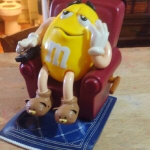 M&M'S Yellow Character Candy Dispenser